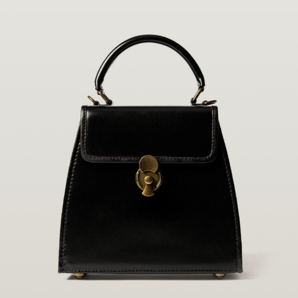 Beara Beara Mary black handle crossbody bag